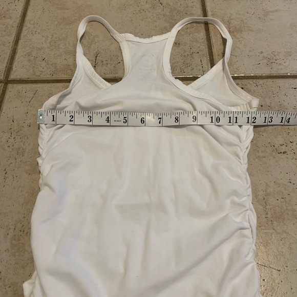 💙 Kismet White Ribbed Ruched Side Racerback Tank Top - Size S/P - Picture 5 of 8